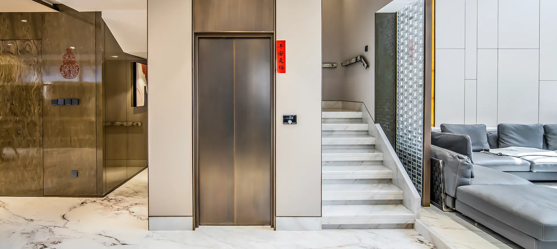 Thang máy nhập khẩu Franz
