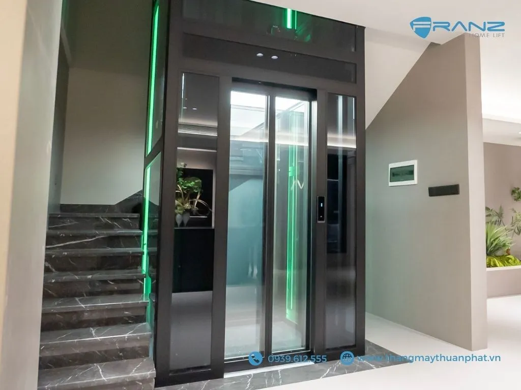 Thang máy kính Franz cửa mở tâm tự động