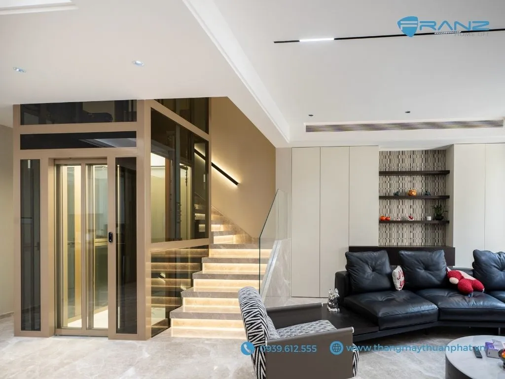 Thang máy kính Franz cửa mở tâm tự động