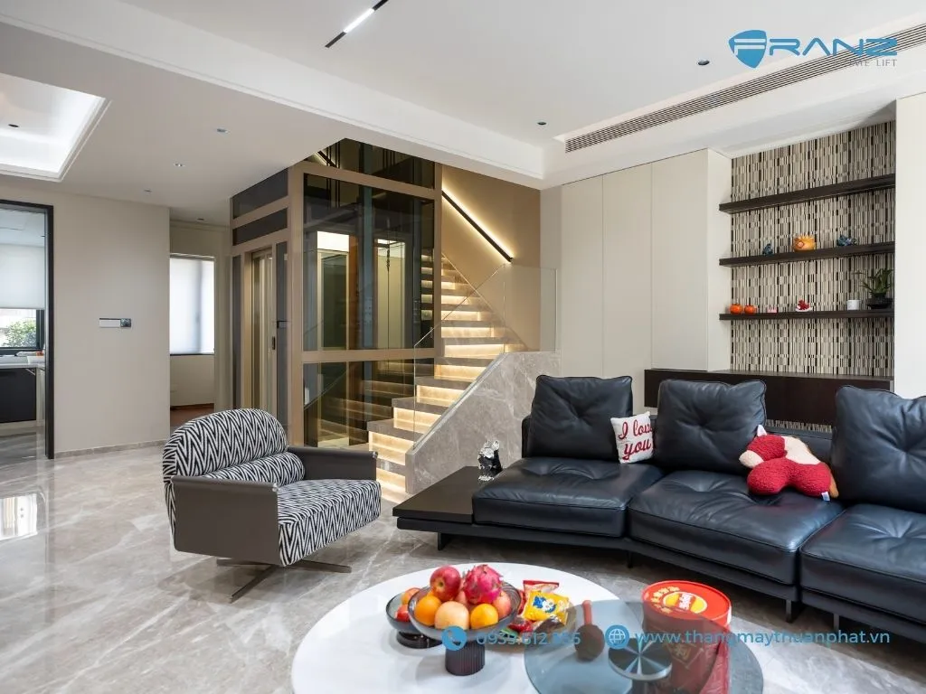 Thang máy kính Franz cửa mở tâm tự động
