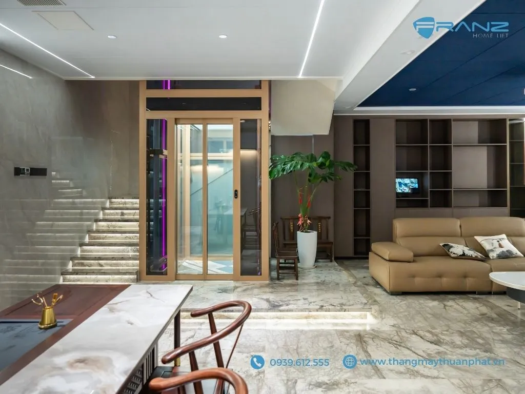 Thang máy kính Franz cửa mở tâm tự động