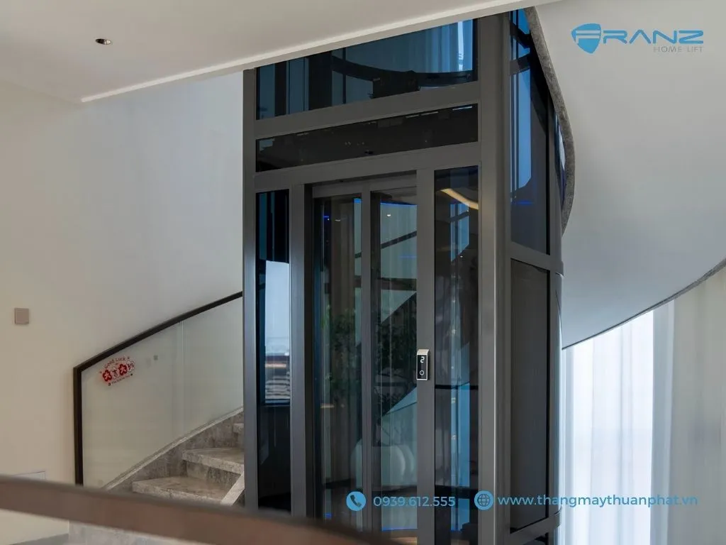 Thang máy kính Franz cửa mở tâm tự động