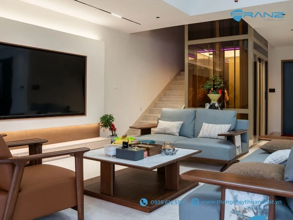 Thang máy kính Franz cửa mở tâm tự động