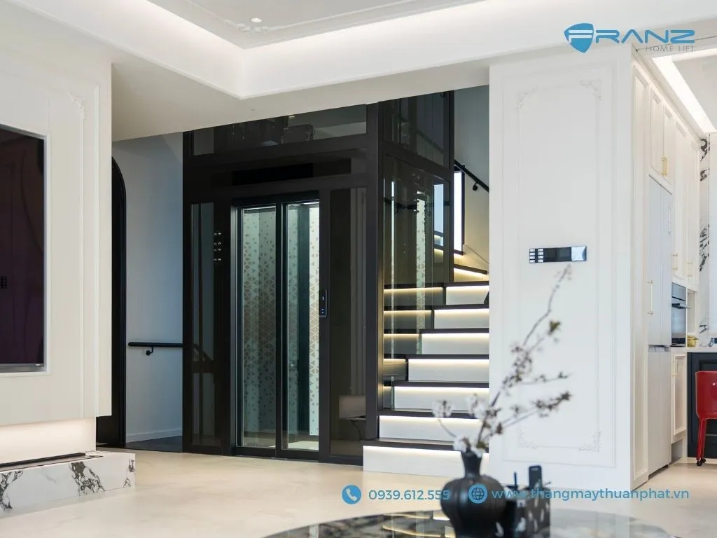 Thang máy kính Franz cửa mở tâm tự động