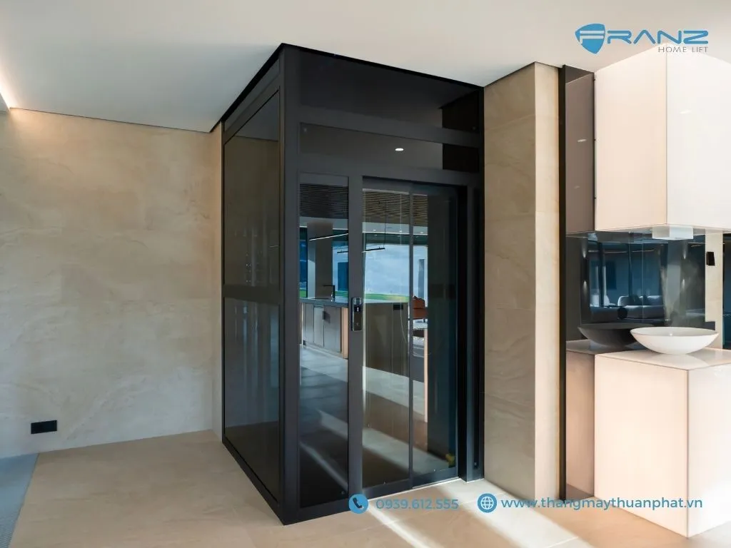 Thang máy kính Franz cửa mở tâm tự động